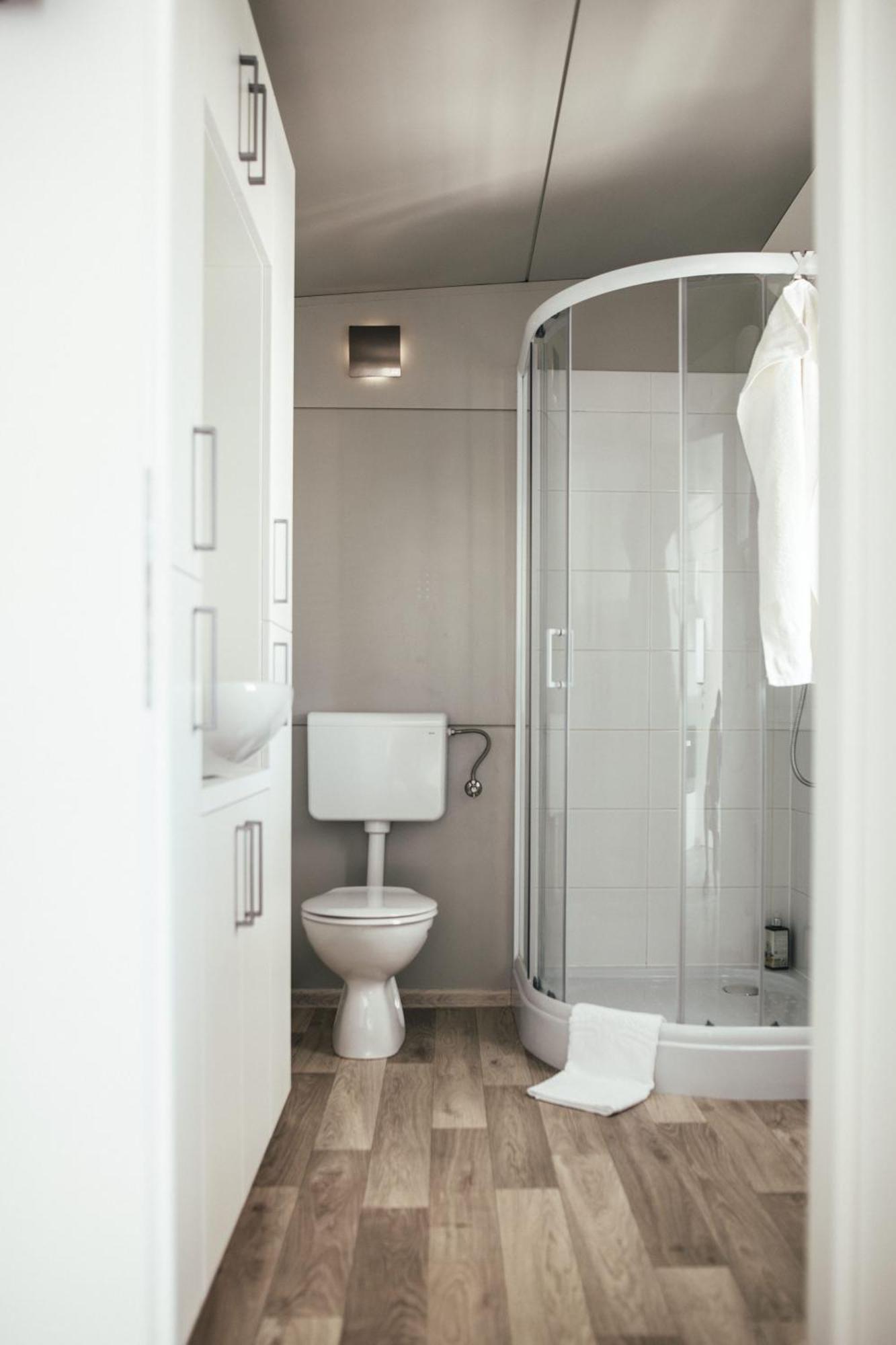 Rasin Mobile Homes Пакоштане Экстерьер фото