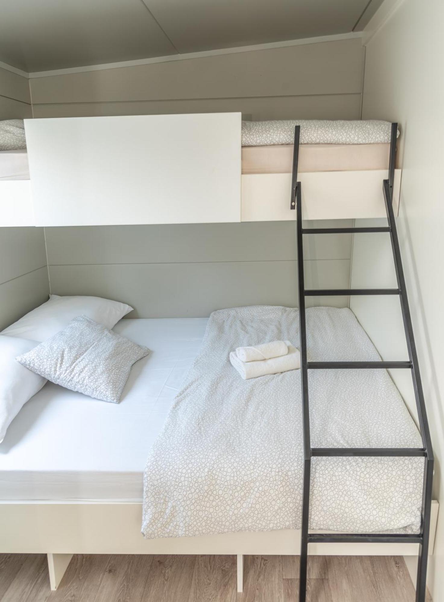 Rasin Mobile Homes Пакоштане Экстерьер фото