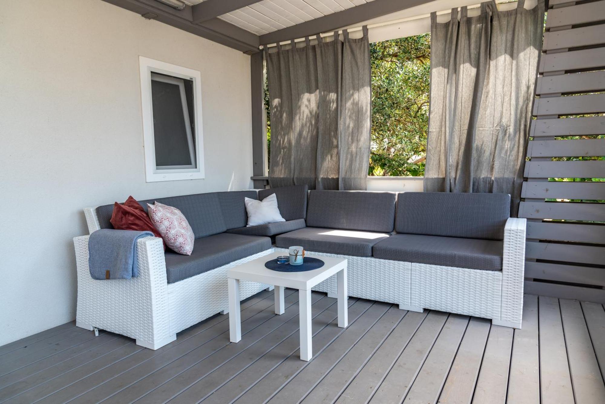 Rasin Mobile Homes Пакоштане Экстерьер фото